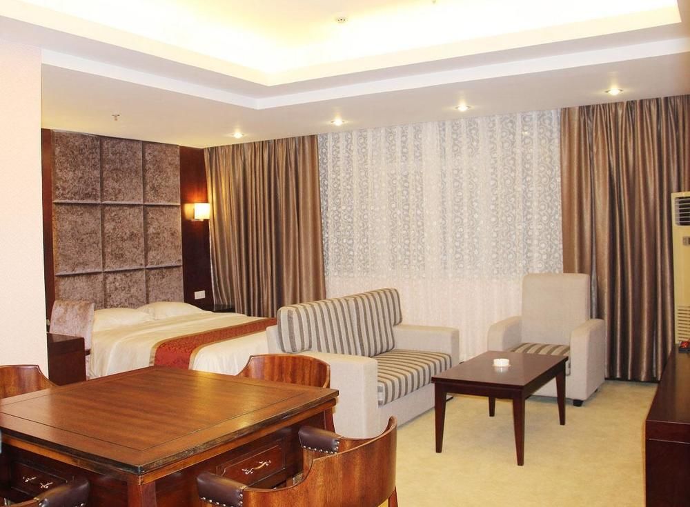 Chengdu Ronghome Hotel Exterior photo
