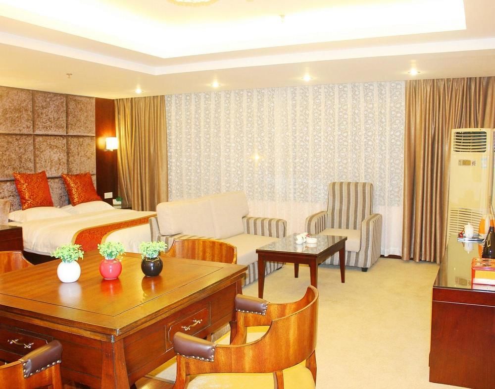 Chengdu Ronghome Hotel Exterior photo