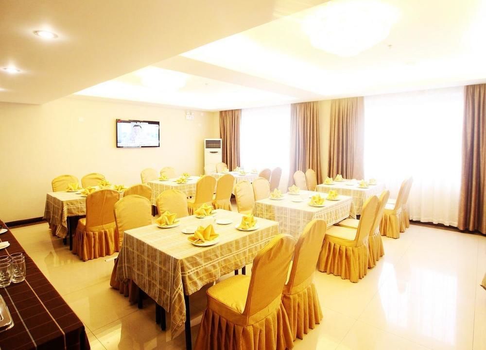 Chengdu Ronghome Hotel Exterior photo